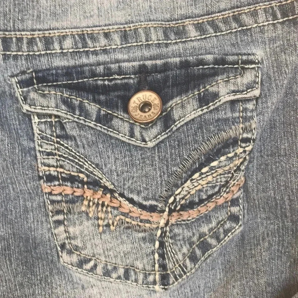 Truce Cuffed Blue Jean Short Flap Pocket Shorts - Picture 5 of 10